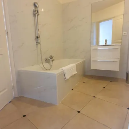 Apartment Eden Blue F4 3 Avec Vue Imprenable Sur La Baie De Saint-cyprien *