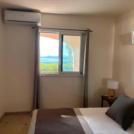 Apartment Eden Blue F4 3 Avec Vue Imprenable Sur La Baie De Saint-cyprien Zonza