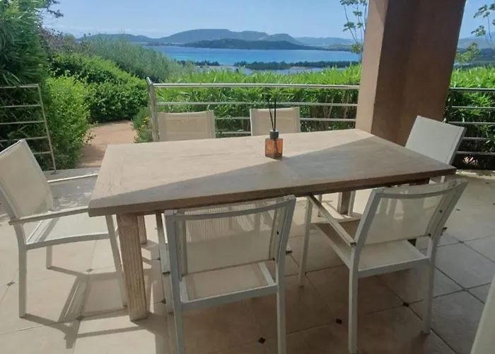 Eden Blue F4 3 Avec Vue Imprenable Sur La Baie De Saint-cyprien Zonza